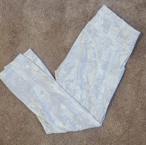 lululemon athletica Pants - Lululemon Time To Sweat Crop 23"